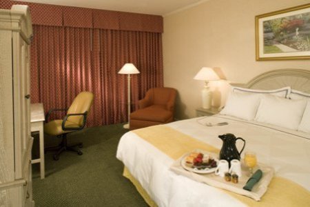 Radisson Woodlands Hotel 02.[1]